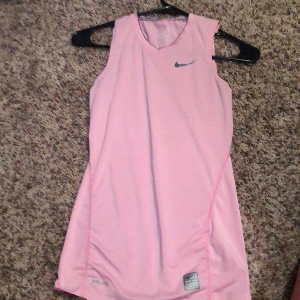Size small nike pro dry fit shirt